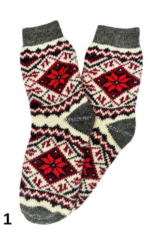 Wełniane skarpetki z czerwonym haftem