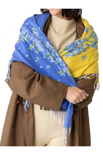 Хустка патріотична (шерсть) З квітами 102х102см