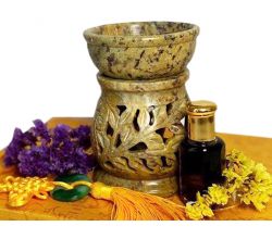 Аромалампа каменная круглая с листьями